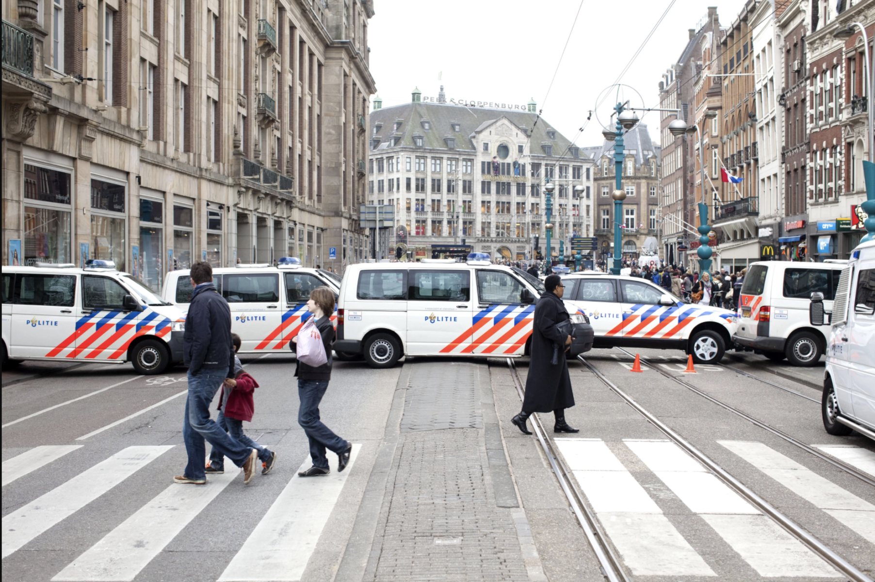 Dutch National Police — Identity and vehicle striping © Studio Dunbar