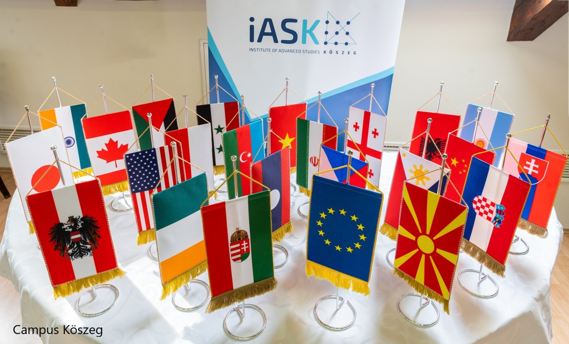 Campus Köszeg - Flags
