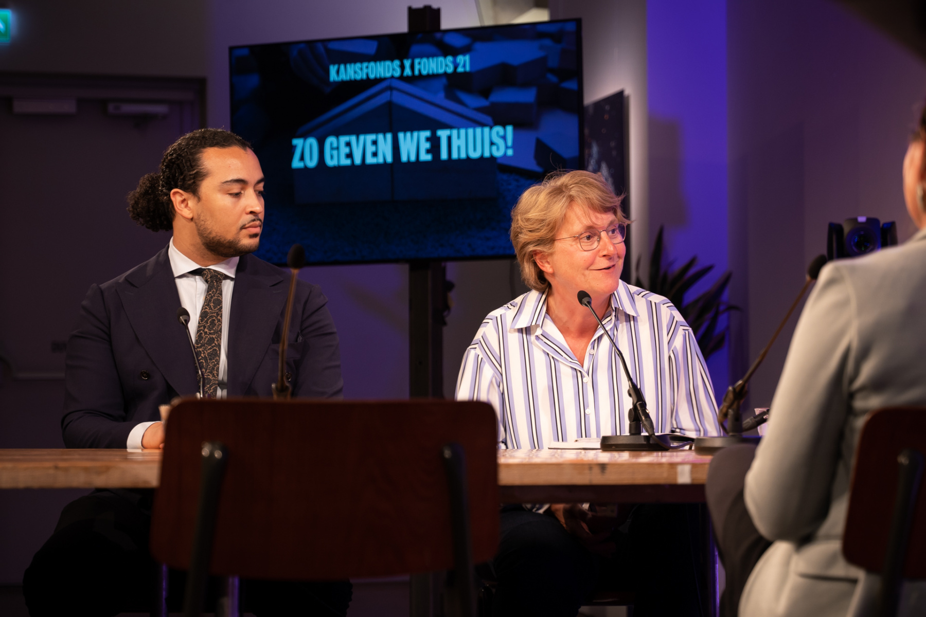 Links Don Ceder (Lid Tweede Kamerfractie ChristenUnie) en rechts Yvonne Wijnands (Kwartiermaker Huisvesting aandachtsgroepen minister BZK) ©Ilse Paulussen