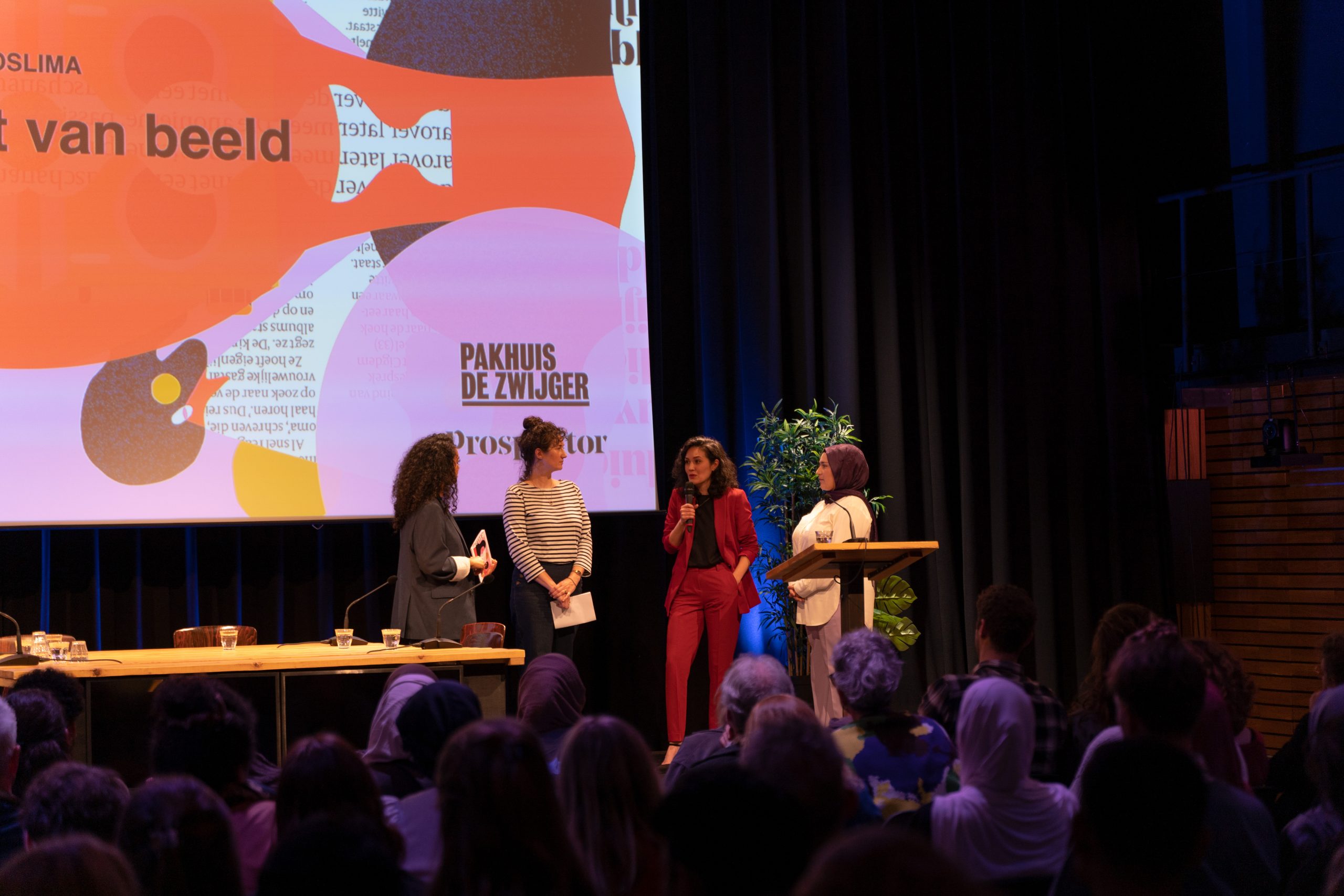Nicole Spakman voor Pakhuis de Zwijger