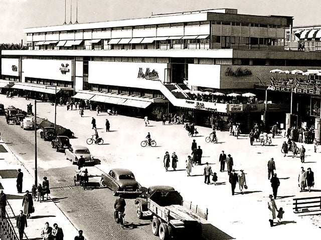Voormalig Ter Meulen winkelcentrum 1958© Arie Pieters